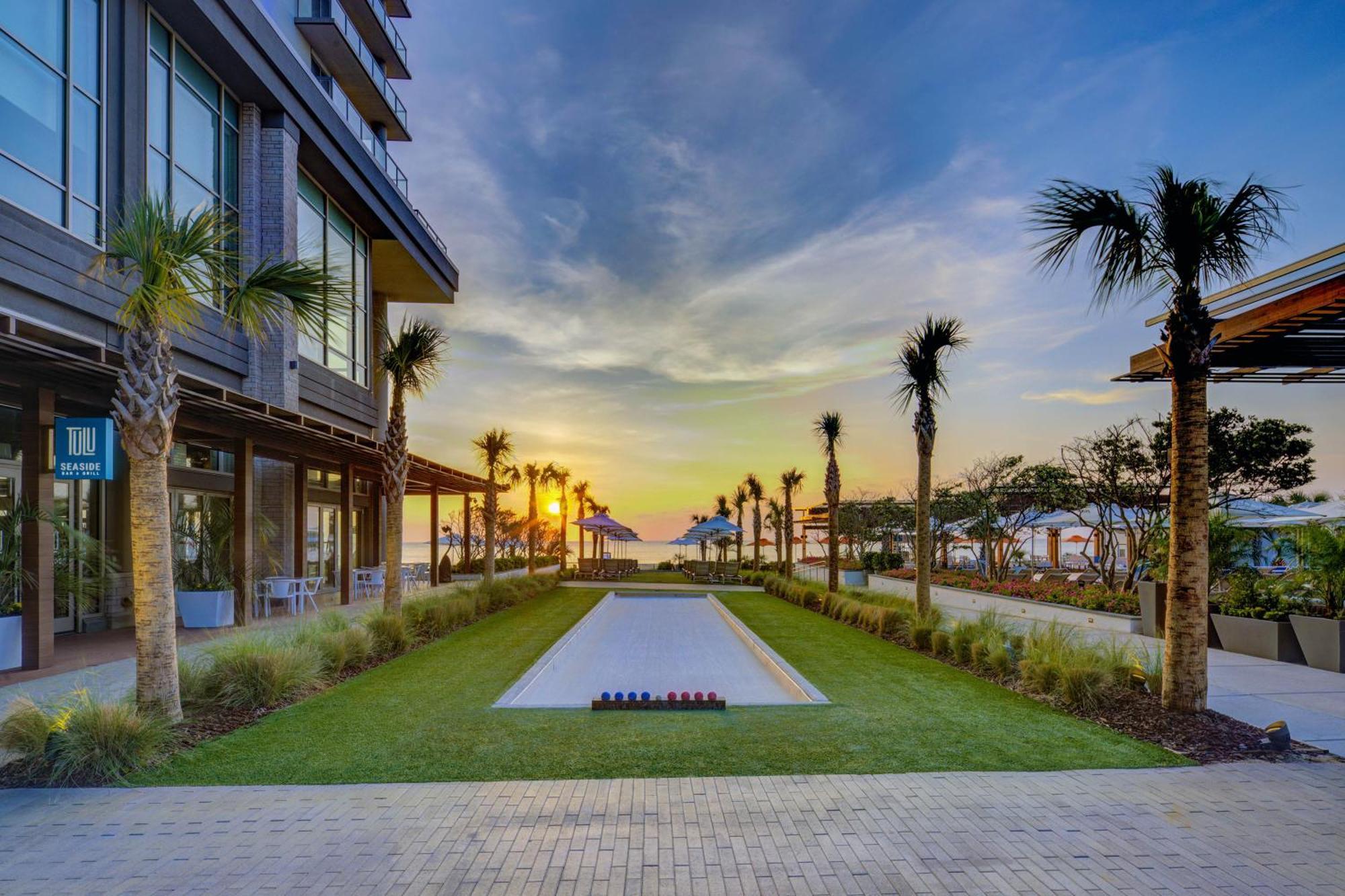 Marriott Virginia Beach Oceanfront Resort Exterior photo